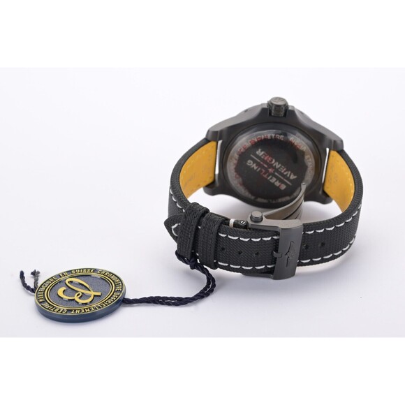 New Breitling Avenger Seawolf Night Mission V17319 45mm Men's Watch +B&P - Picture 6 of 8
